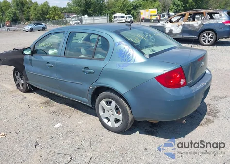 2010 Chevrolet Cobalt Ls z USA, uszkodzony, nr VIN 1G1AB5F57A7134892